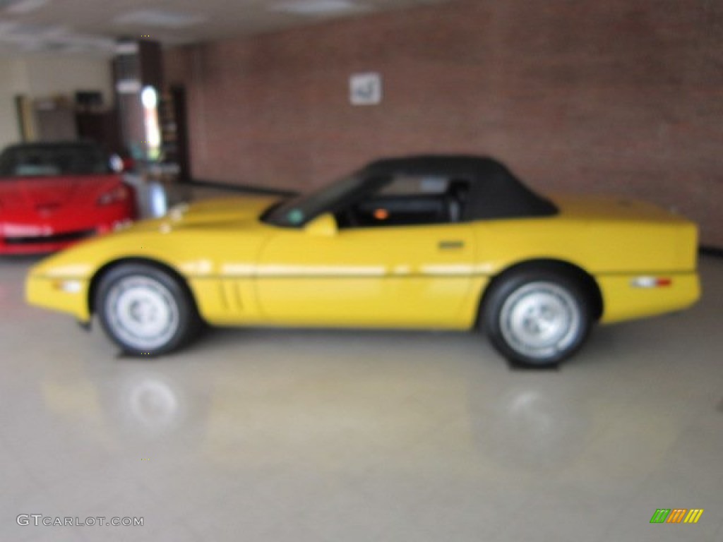 1986 Corvette Convertible - Yellow / Black photo #4