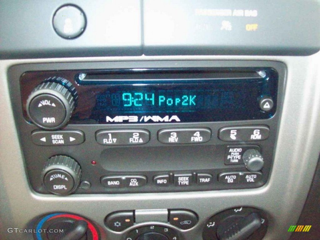 2012 Chevrolet Colorado LT Extended Cab Controls Photo #52677841