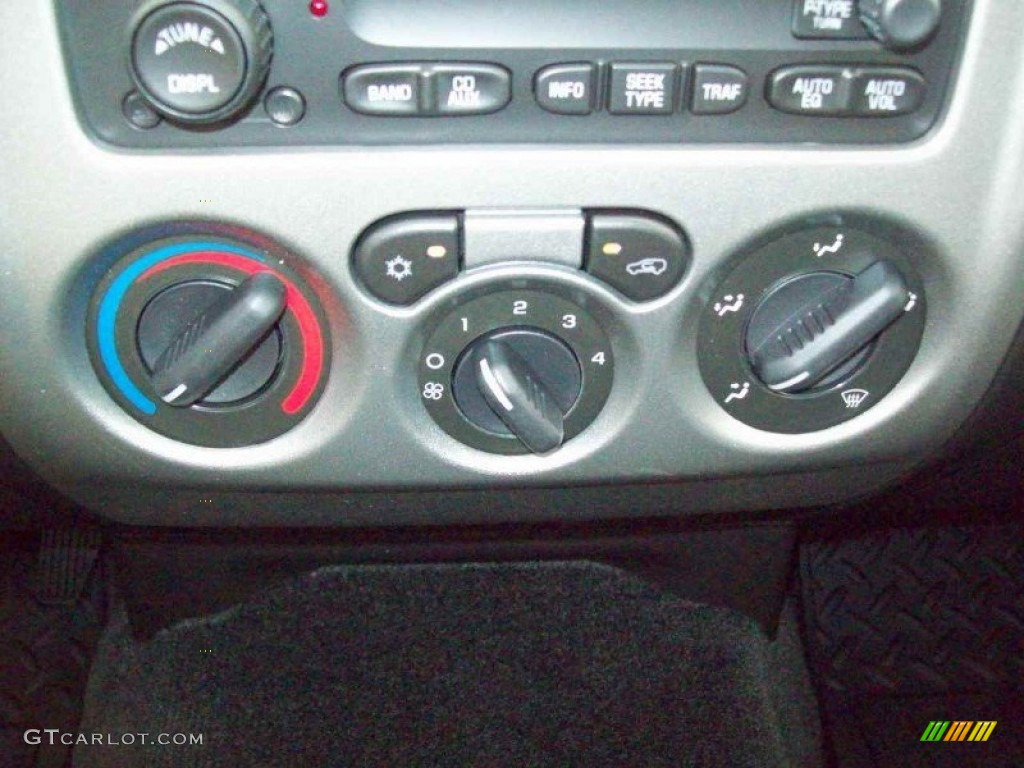 2012 Chevrolet Colorado LT Extended Cab Controls Photo #52677847