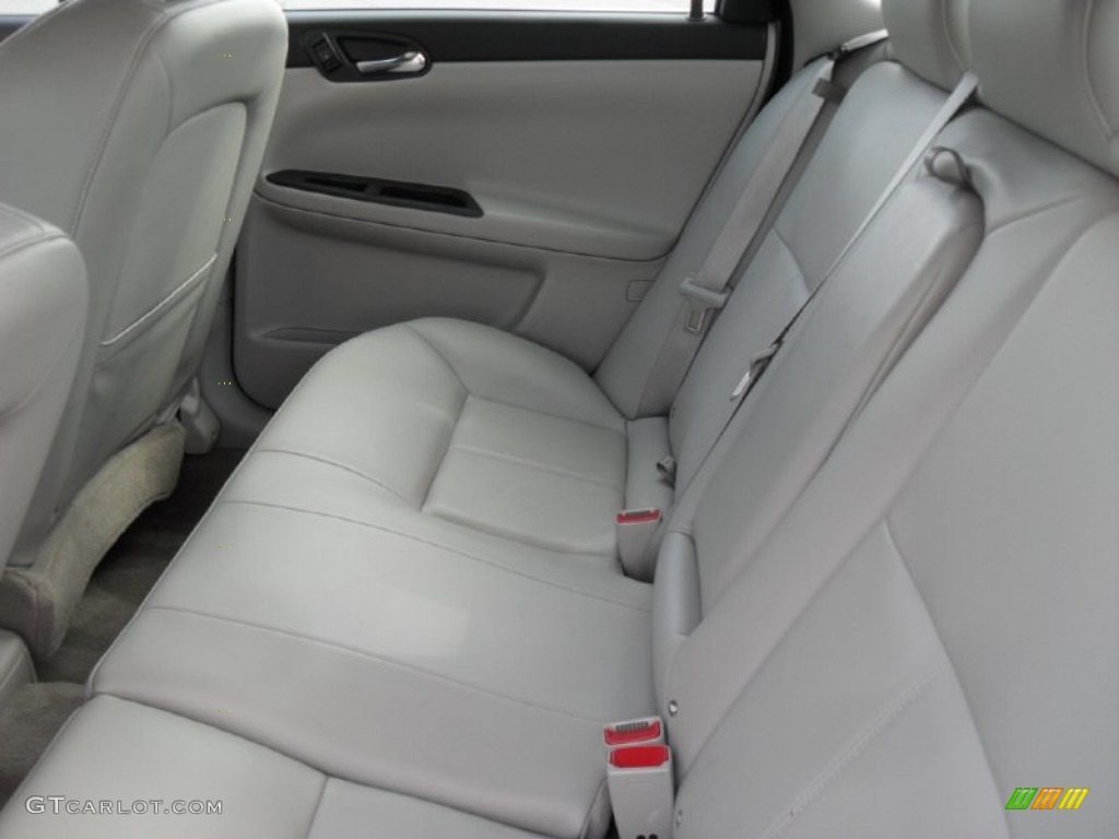 2010 Impala LT - Cyber Gray Metallic / Gray photo #14