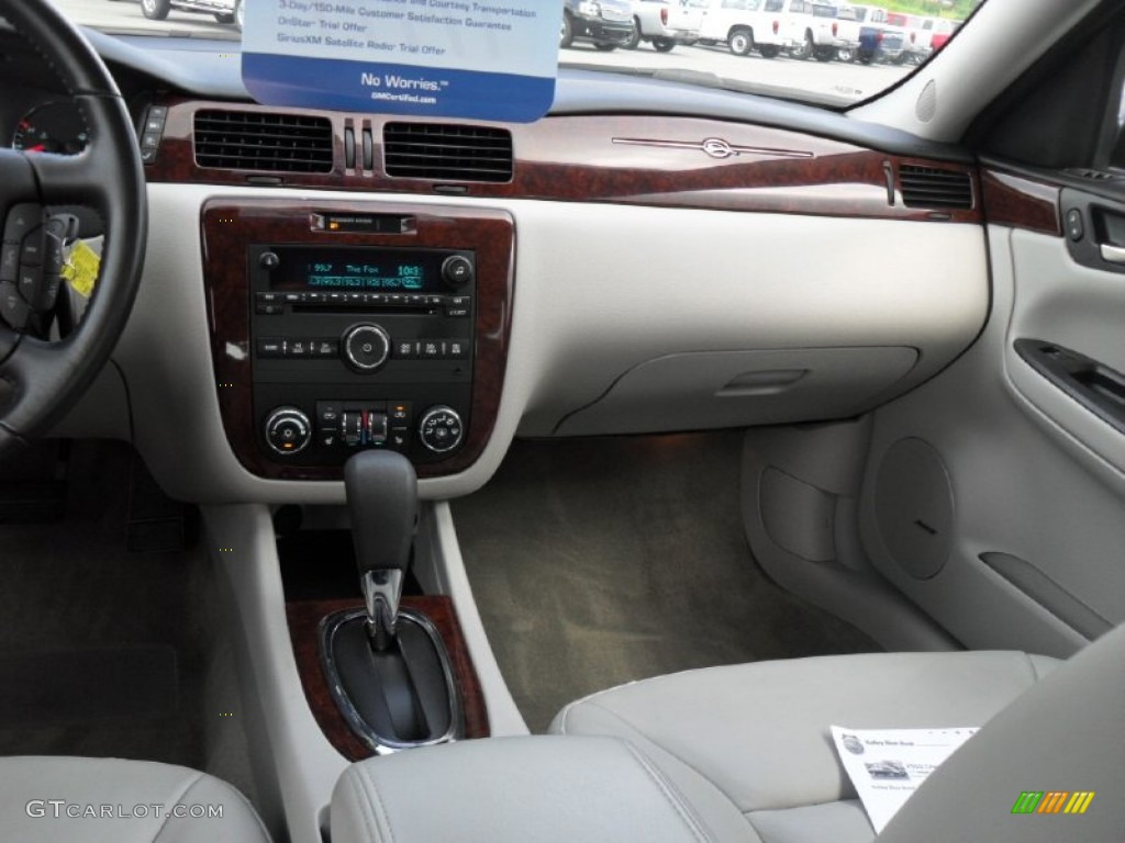 2010 Impala LT - Cyber Gray Metallic / Gray photo #16