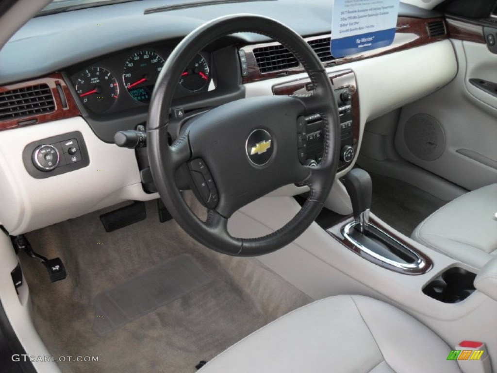 2010 Impala LT - Cyber Gray Metallic / Gray photo #25