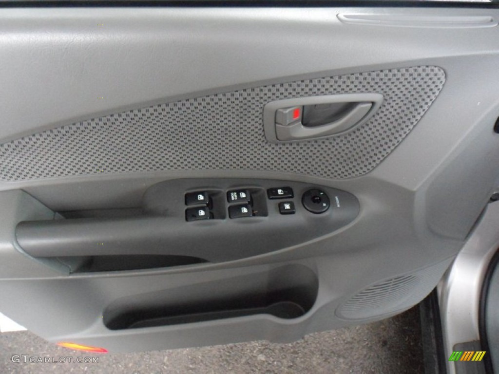 2006 Hyundai Tucson GLS V6 4x4 Gray Door Panel Photo #52680177