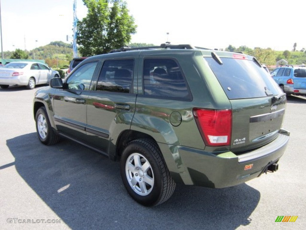 2008 Grand Cherokee Laredo 4x4 - Jeep Green Metallic / Khaki photo #5