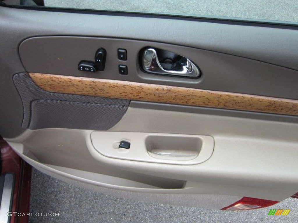 2000 Lincoln Continental Standard Continental Model Medium Parchment Door Panel Photo #52681365