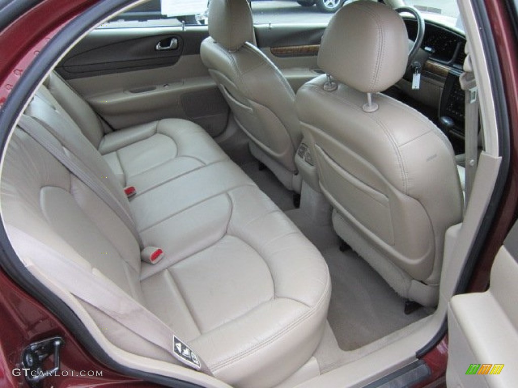 Medium Parchment Interior 2000 Lincoln Continental Standard Continental Model Photo #52681377