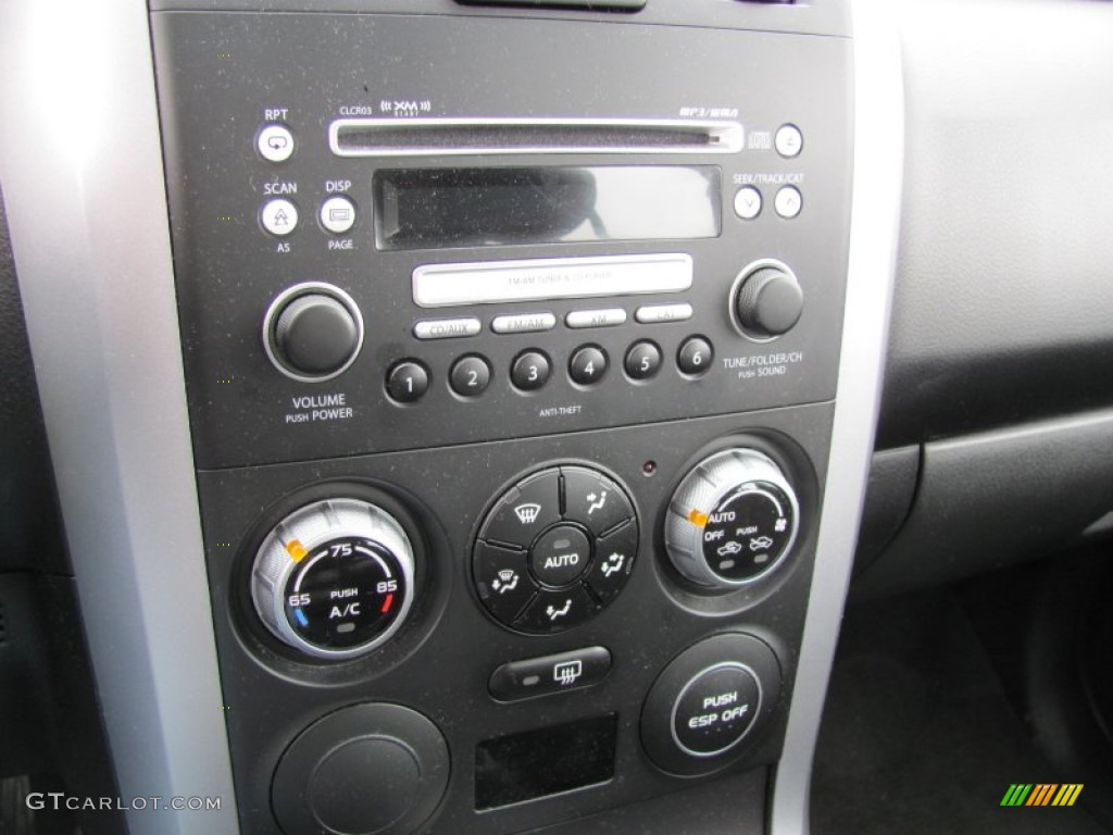 2007 Suzuki Grand Vitara Standard Grand Vitara Model Controls Photo #52682295