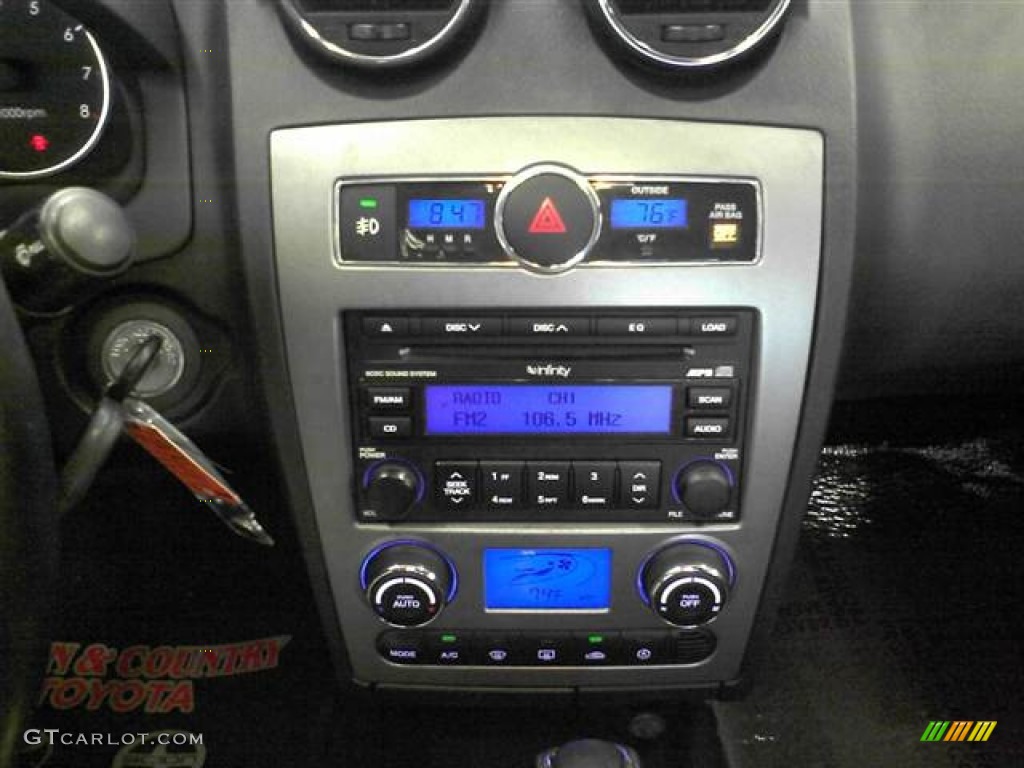 2007 Hyundai Tiburon GT Controls Photo #52683282