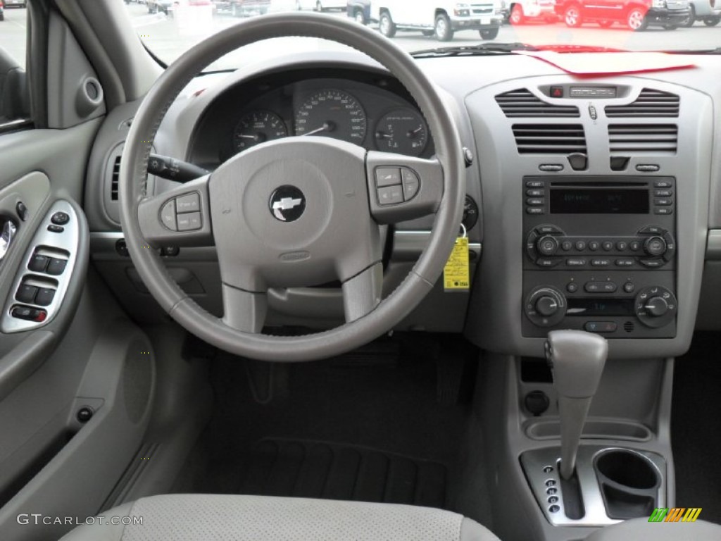 2005 Malibu LT V6 Sedan - Medium Gray Metallic / Gray photo #16