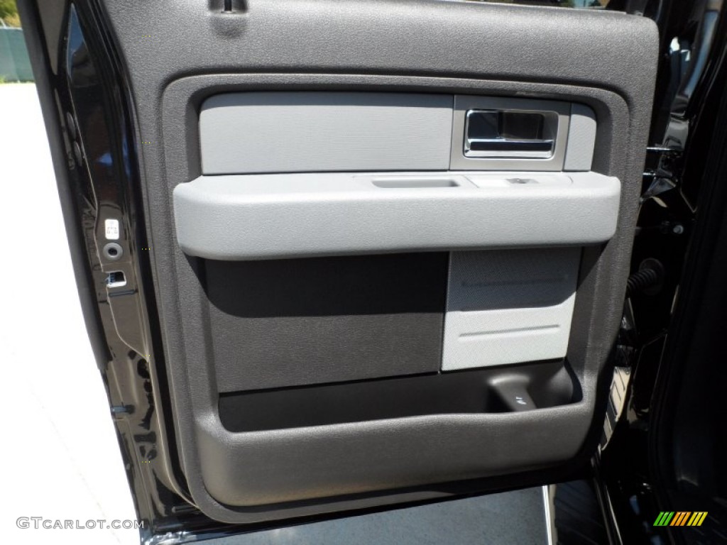 2011 F150 XLT SuperCrew - Ebony Black / Steel Gray photo #22