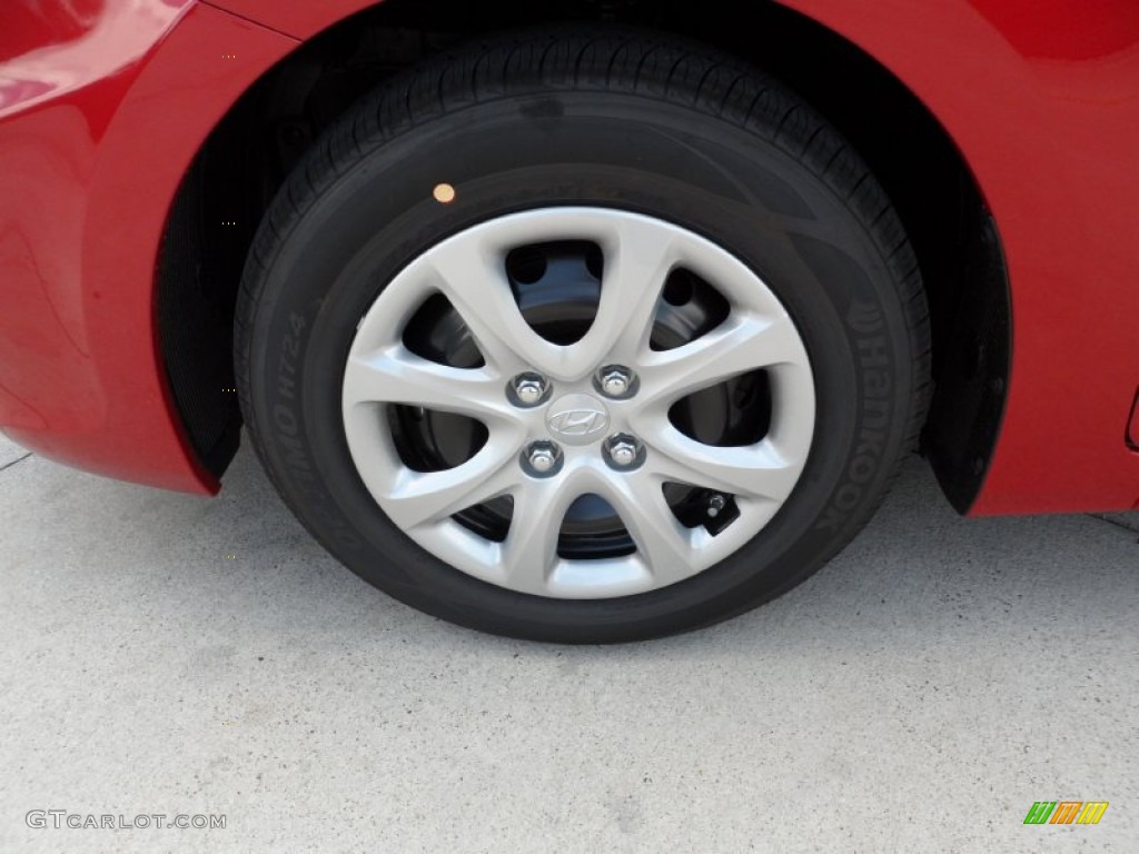 2012 Hyundai Accent GS 5 Door Wheel Photo #52692432
