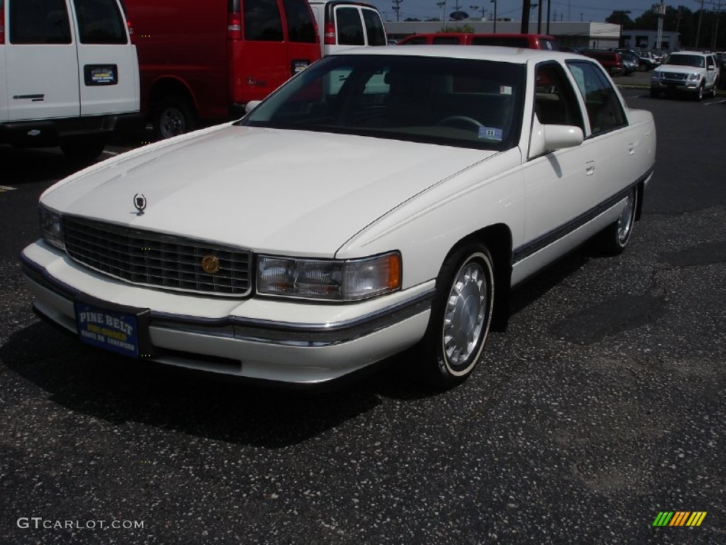 1996 DeVille Sedan - White / Gray photo #1