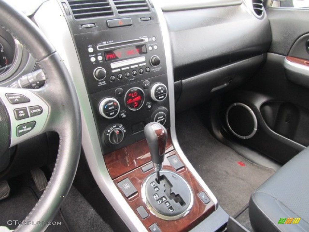 2008 Suzuki Grand Vitara Luxury 4x4 Controls Photo #52694607