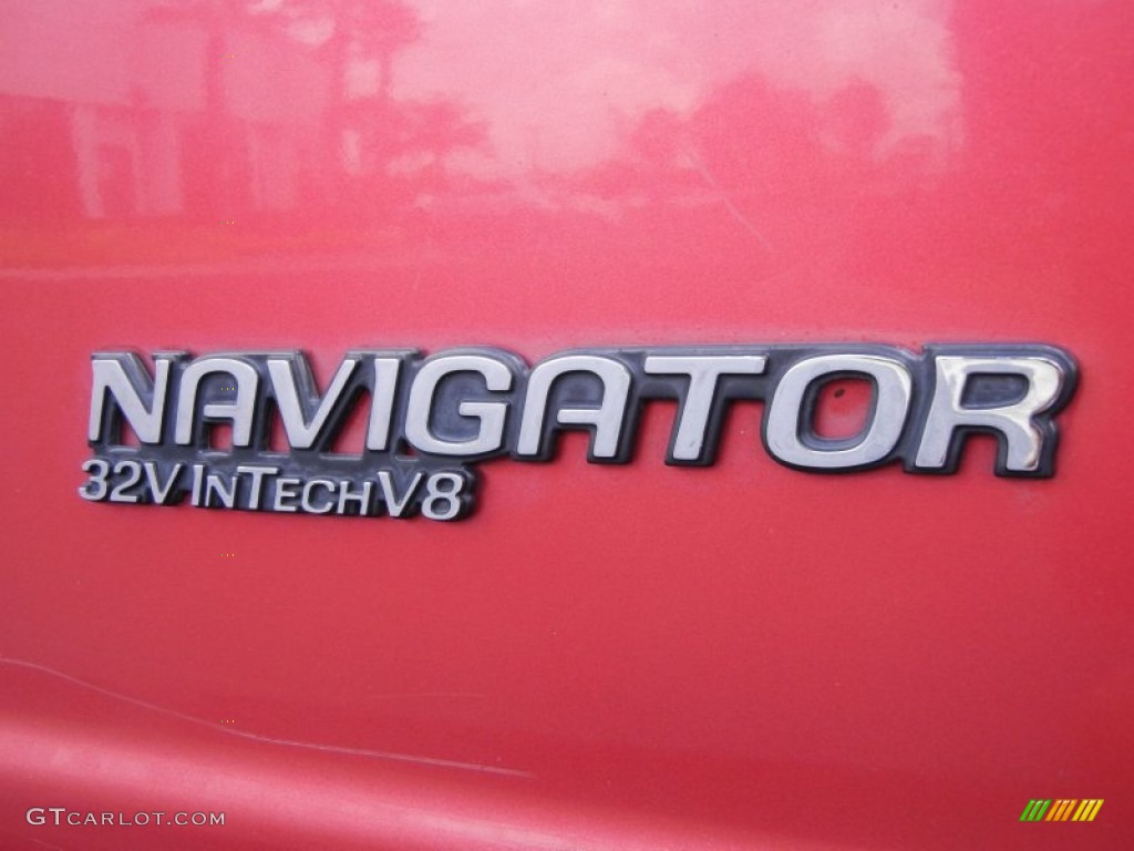 2001 Navigator 4x4 - Laser Red Metallic / Medium Graphite photo #9