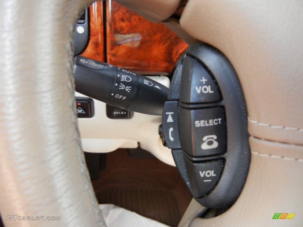 2004 Jaguar XK XK8 Convertible Controls Photo #52695690
