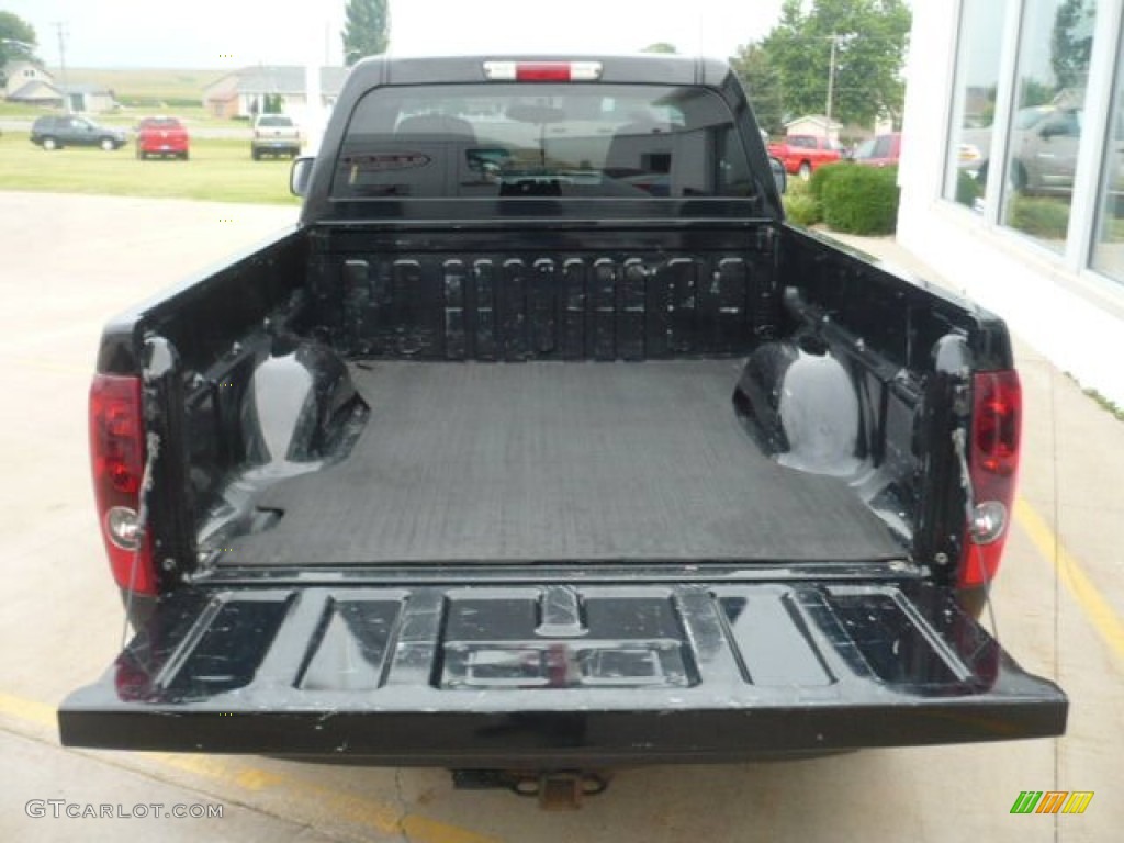 2005 Chevrolet Colorado LS Regular Cab 4x4 Trunk Photos