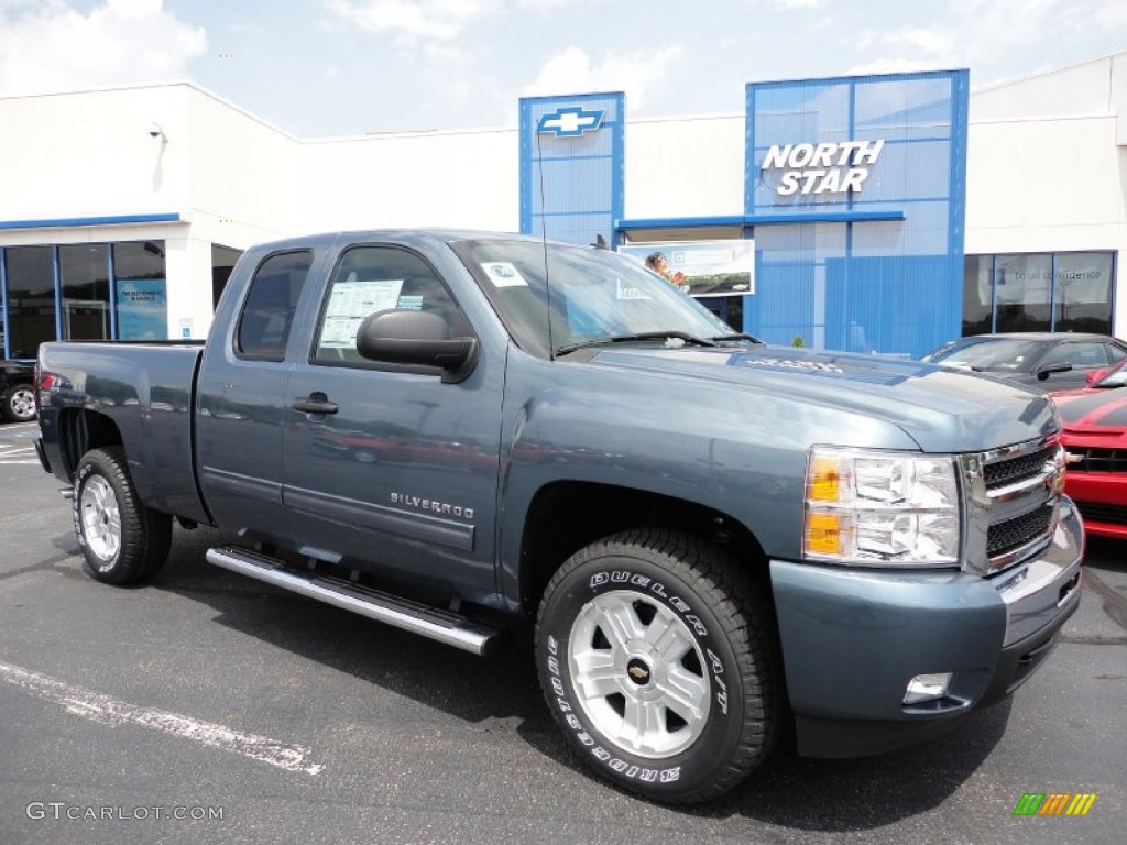 2011 Silverado 1500 LT Extended Cab 4x4 - Blue Granite Metallic / Ebony photo #1