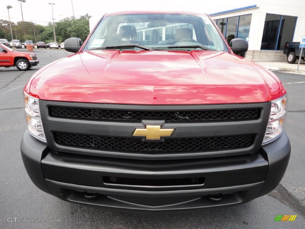 2011 Silverado 1500 Regular Cab 4x4 - Victory Red / Dark Titanium photo #2