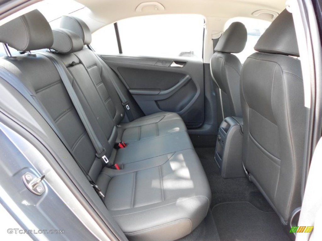Titan Black Interior 2012 Volkswagen Jetta SE Sedan Photo #52704771