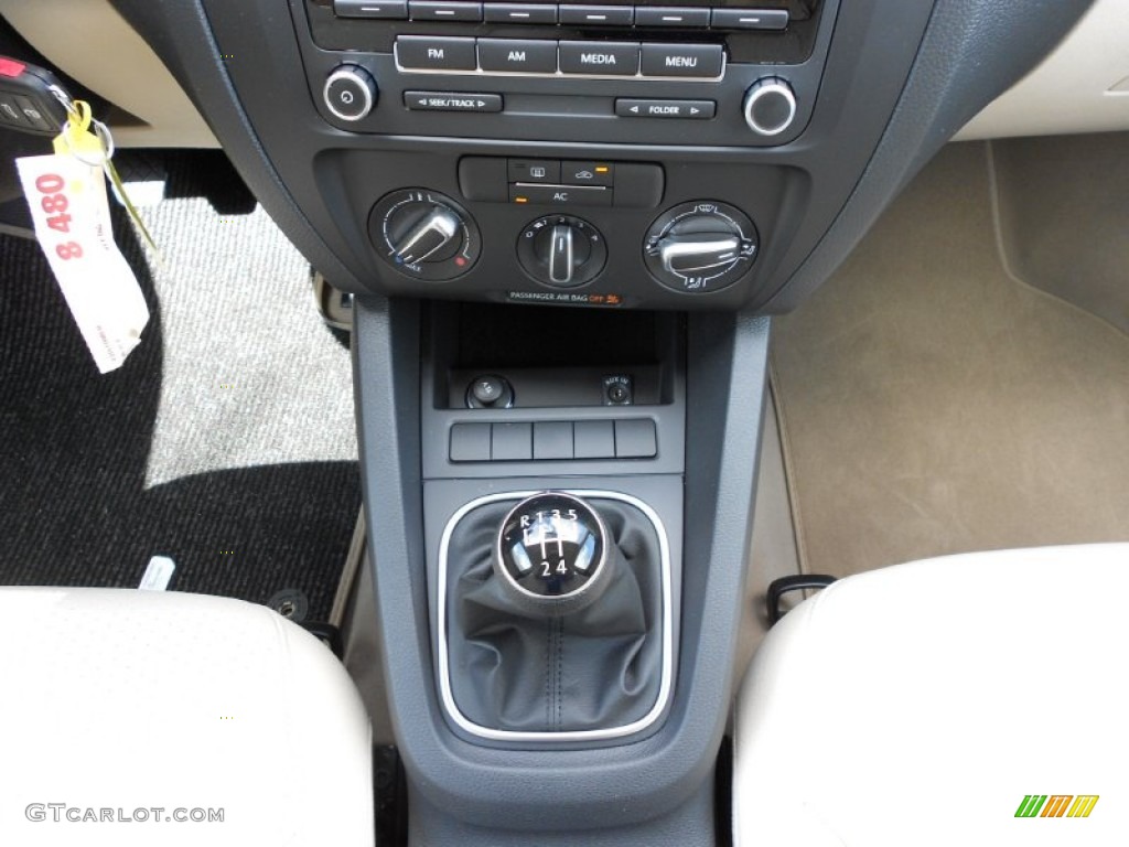 2012 Volkswagen Jetta SE Sedan 5 Speed Manual Transmission Photo #52705158