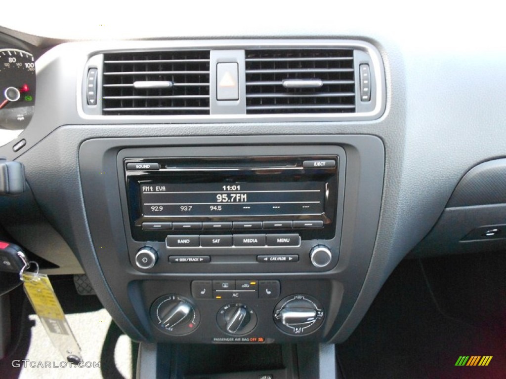 2012 Volkswagen Jetta SE Sedan Controls Photo #52705452