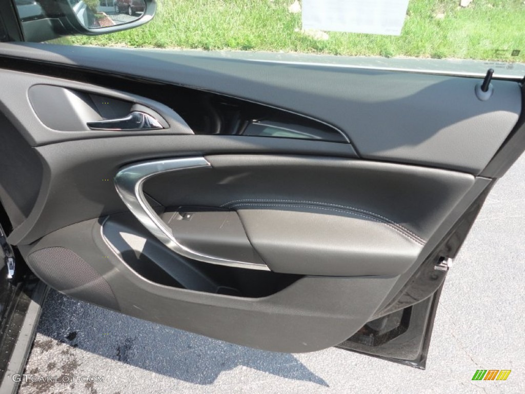 2011 Regal CXL Turbo - Carbon Black Metallic / Ebony photo #17