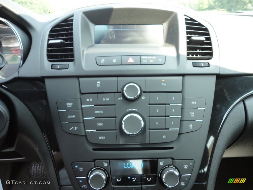 2011 Regal CXL Turbo - Carbon Black Metallic / Ebony photo #18