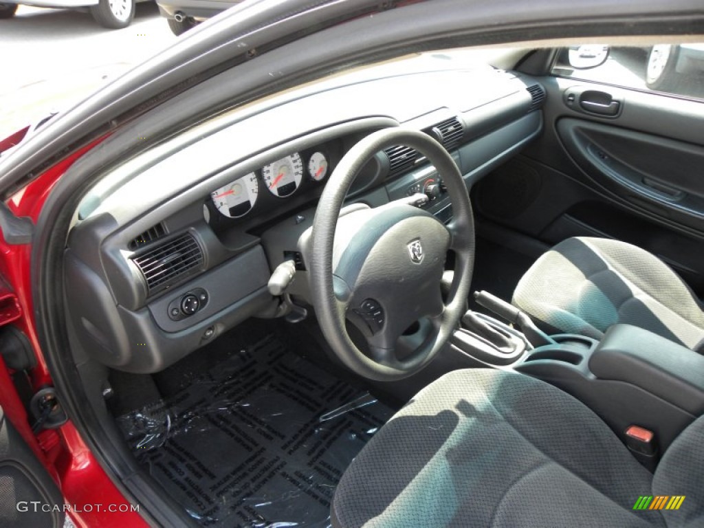 Dark Slate Gray Interior 2005 Dodge Stratus SXT Sedan Photo #52705965