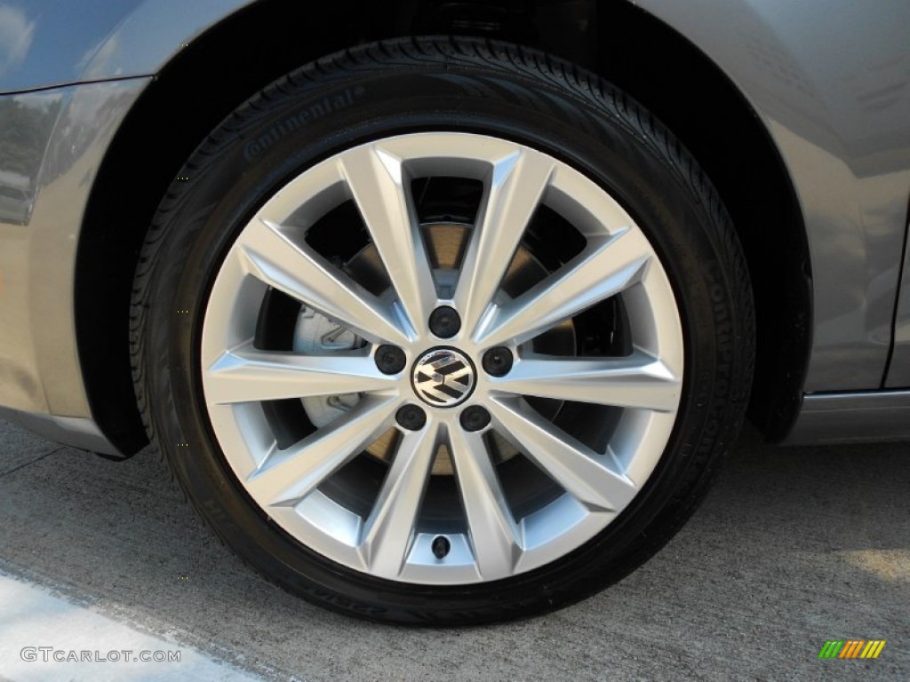 2012 Volkswagen Golf 4 Door TDI Wheel Photo #52705986