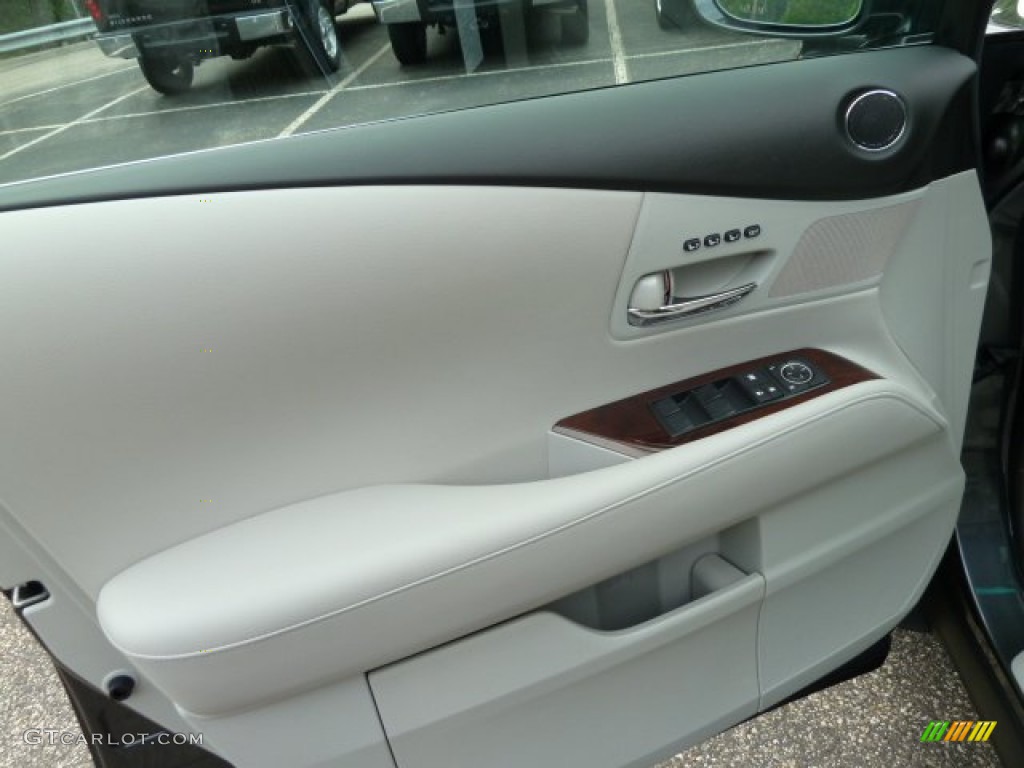 2011 Lexus RX 350 AWD Light Gray Door Panel Photo #52707291