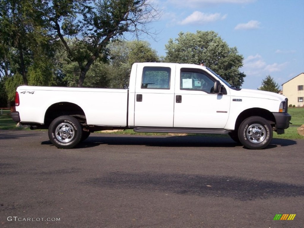 2003 F350 Super Duty Lariat Crew Cab 4x4 - Oxford White / Medium Flint photo #3