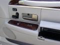 Cashmere Tri-Coat - Town Car Signature Limited Photo No. 19