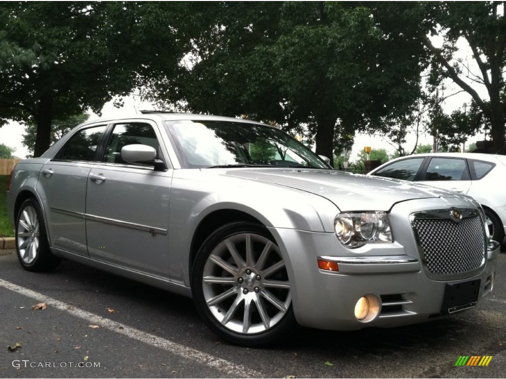 2008 300 C HEMI SRT Design - Bright Silver Metallic / Dark Slate Gray photo #1