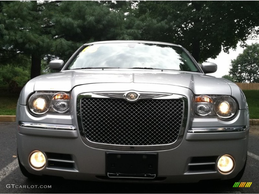 2008 300 C HEMI SRT Design - Bright Silver Metallic / Dark Slate Gray photo #4