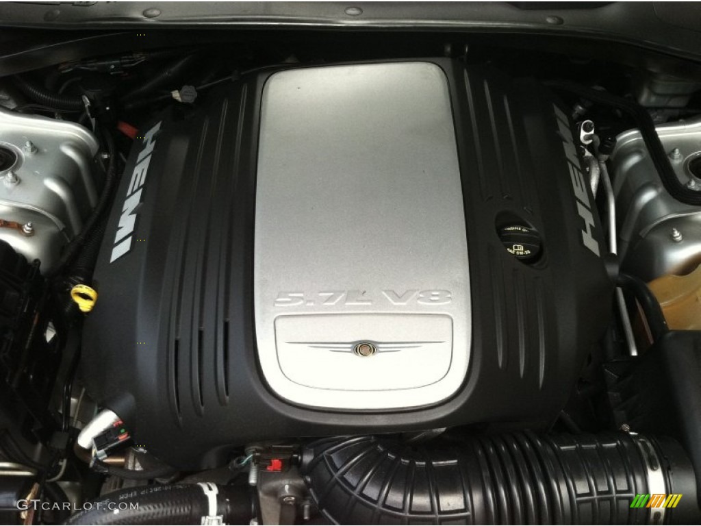 2008 Chrysler 300 C HEMI SRT Design 5.7 Liter HEMI OHV 16-Valve VVT MDS V8 Engine Photo #52710027