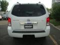 Avalanche White - Pathfinder SE 4x4 Photo No. 5