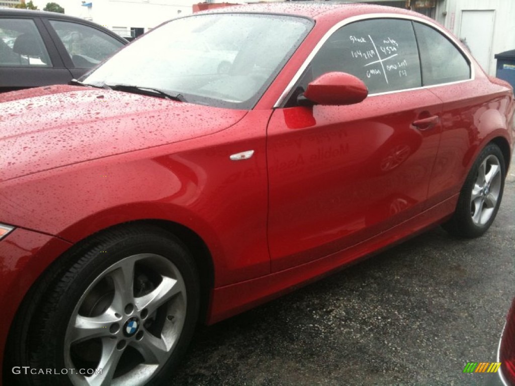 2009 1 Series 128i Coupe - Crimson Red / Taupe photo #4