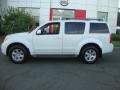 Avalanche White - Pathfinder SE 4x4 Photo No. 3