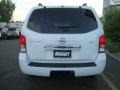 Avalanche White - Pathfinder SE 4x4 Photo No. 5
