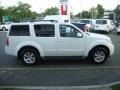 2008 Avalanche White Nissan Pathfinder SE 4x4  photo #9