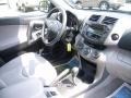 Black - RAV4 4WD Photo No. 16
