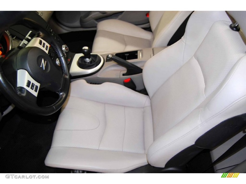Nissan frost interior #4