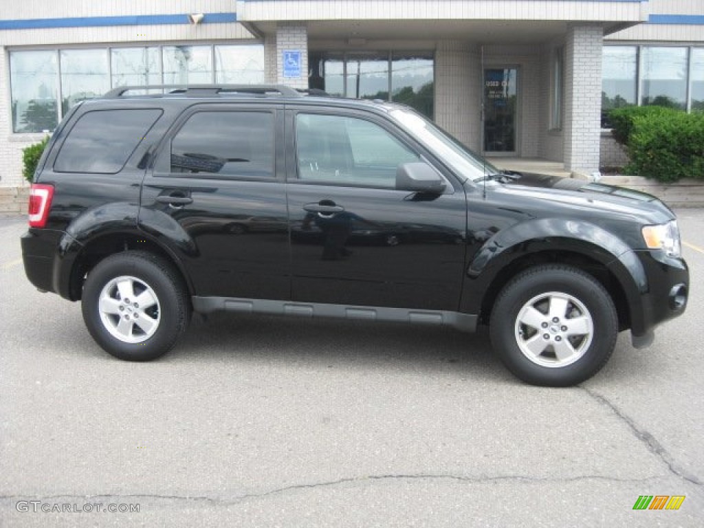 2009 Escape XLT - Black / Stone photo #5