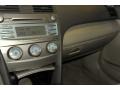 Aloe Green Metallic - Camry LE Photo No. 10