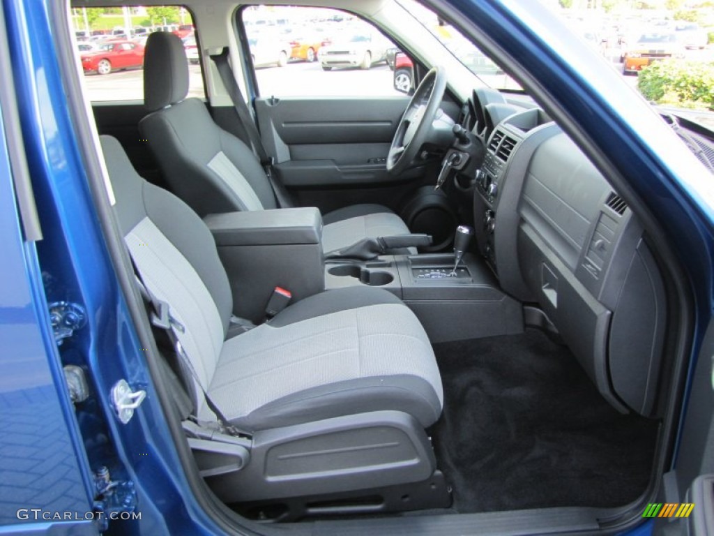 2009 Dodge Nitro SE Interior Color Photos