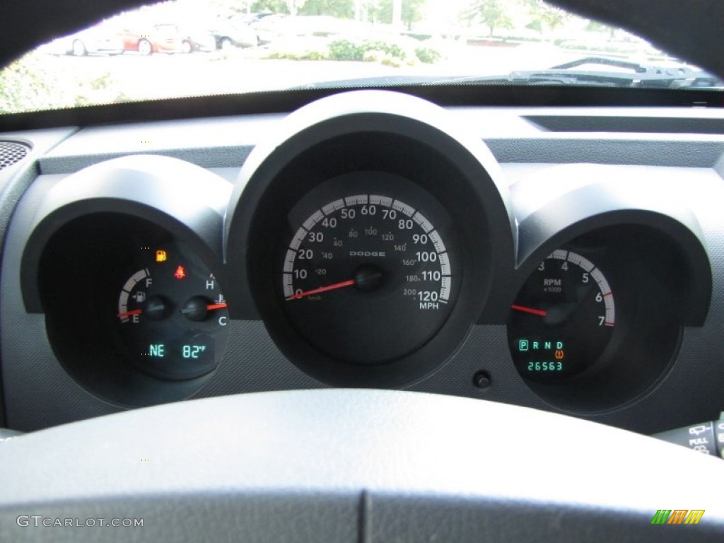 2009 Dodge Nitro SE Gauges Photos