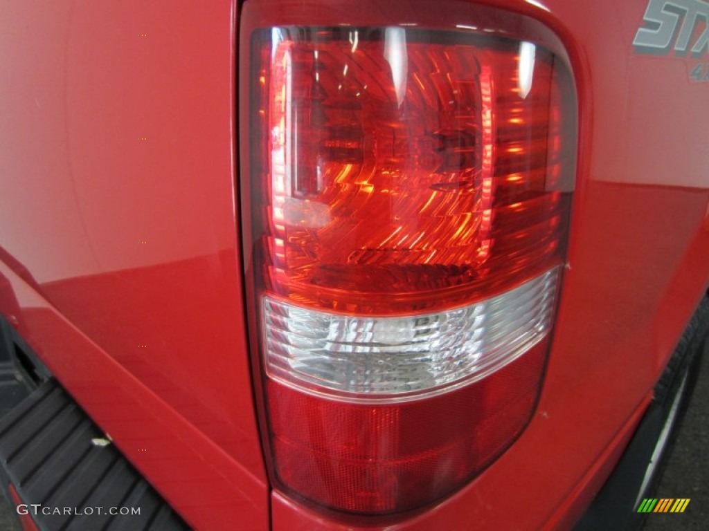 2004 F150 STX SuperCab 4x4 - Bright Red / Dark Flint photo #14
