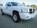Bright White - Dakota SLT Club Cab Photo No. 7