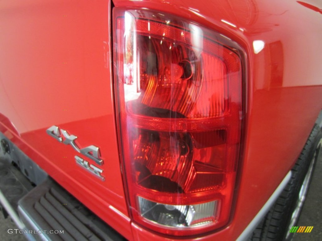2004 Ram 1500 SLT Quad Cab 4x4 - Flame Red / Dark Slate Gray photo #12