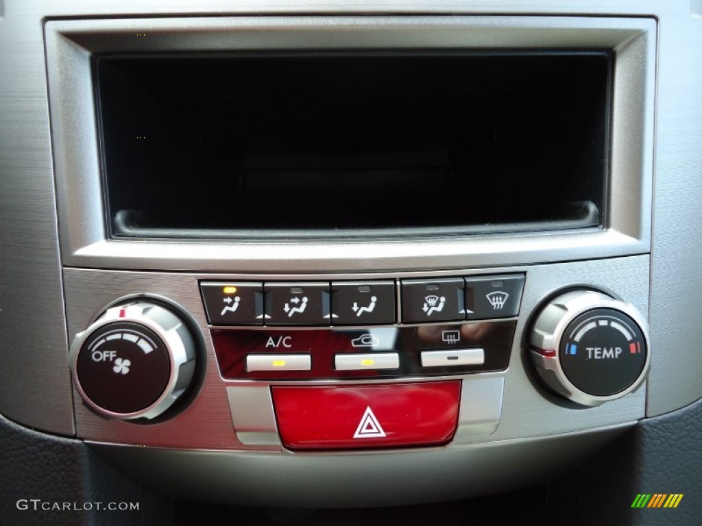 2011 Subaru Outback 2.5i Wagon Controls Photo #52720446